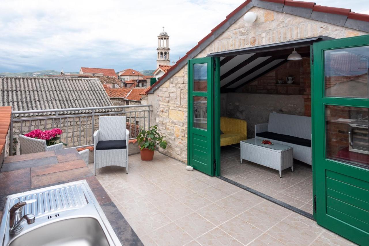 Guesthouse Nina Kaštel Novi Exteriér fotografie