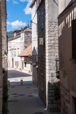 Guesthouse Nina Kaštel Novi Exteriér fotografie