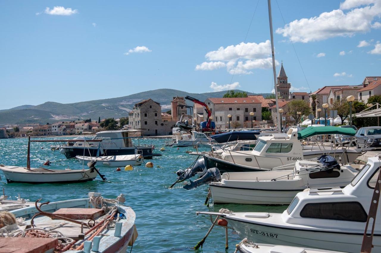 Guesthouse Nina Kaštel Novi Exteriér fotografie