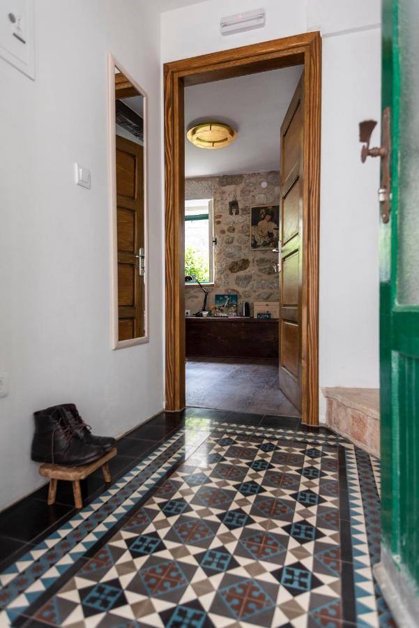 Guesthouse Nina Kaštel Novi Exteriér fotografie